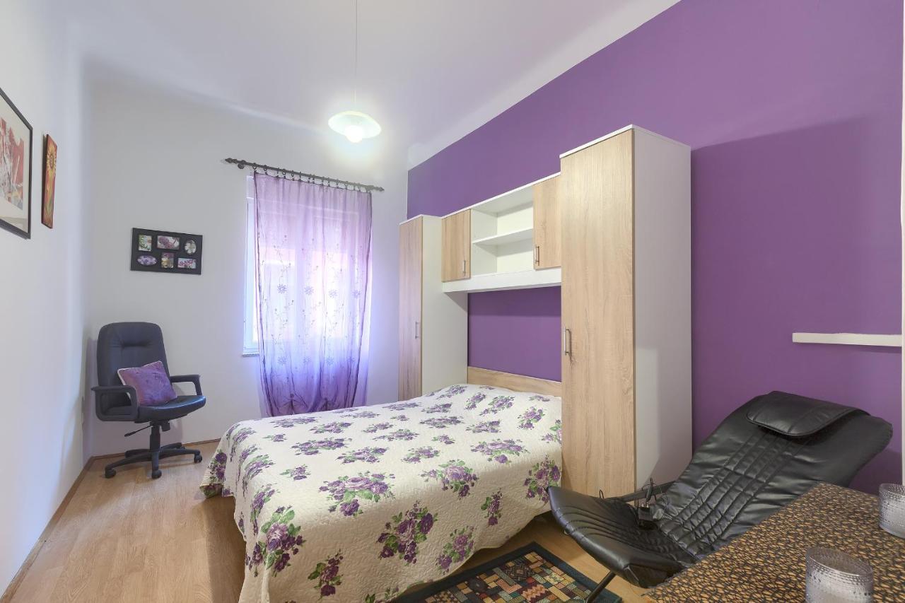 Aida Pula Apartment Bagian luar foto