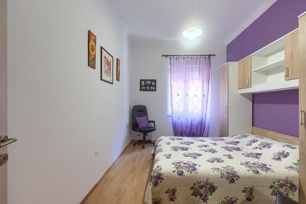 Aida Pula Apartment Bagian luar foto